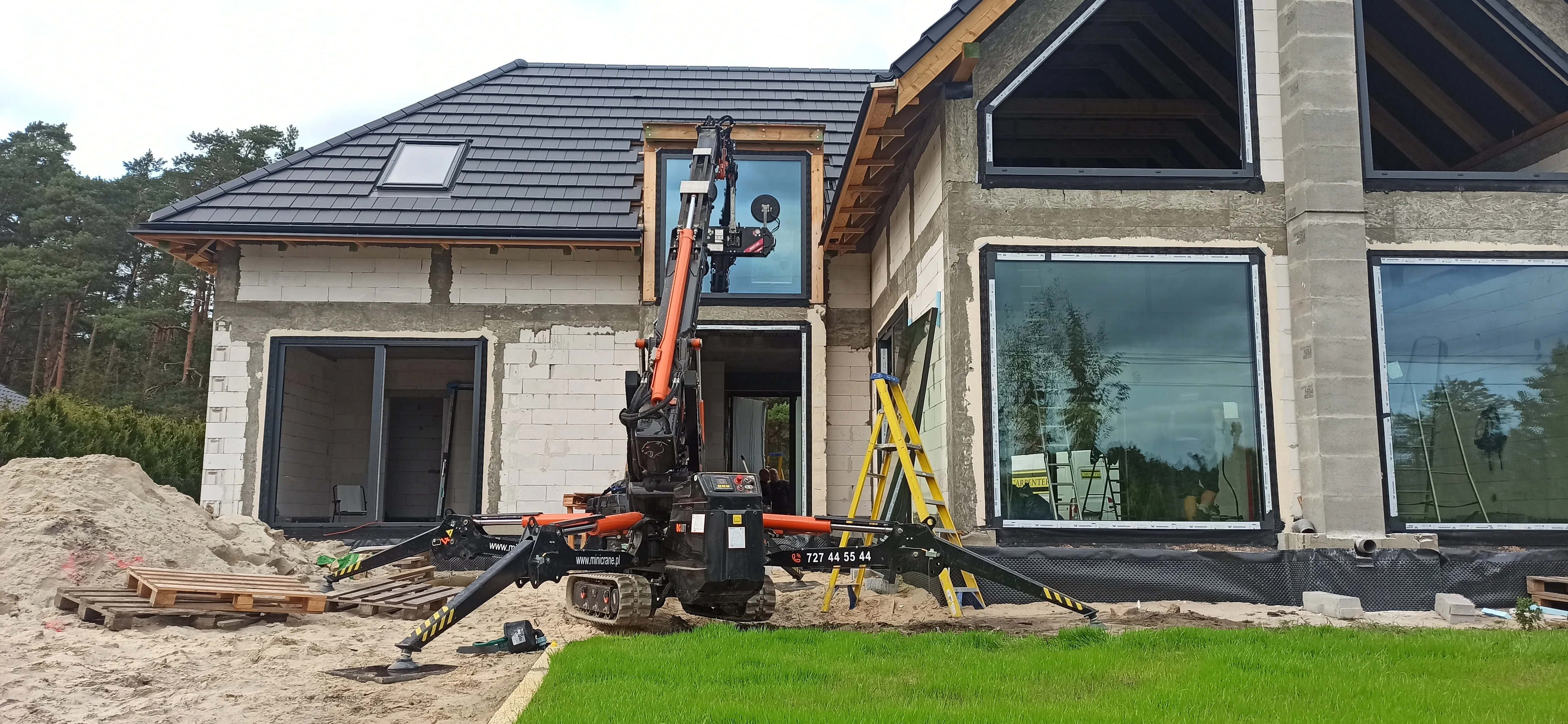Montaż okien aluminiowych przez ekipę CARPENTER w Bydgoszczy