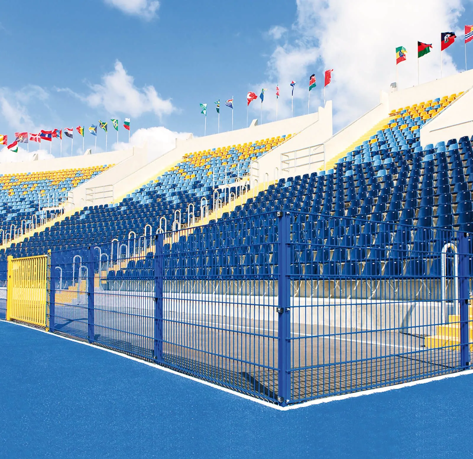 Ogrodzenia panelowe WIŚNIOWSKI VEGA Bydgoszcz i Toruń – ogrodzenie stadionu, CARPENTER